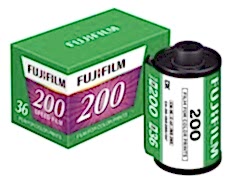Fujifilm C200 36 Pozluk Renkli Negatif Film (SKT: 10-2025)